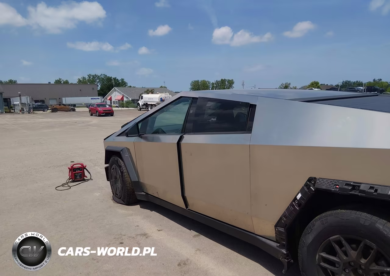 2025 Tesla Cybertruck All-Wheel Drive VIN:7G2CEHED0SA080939 - 15