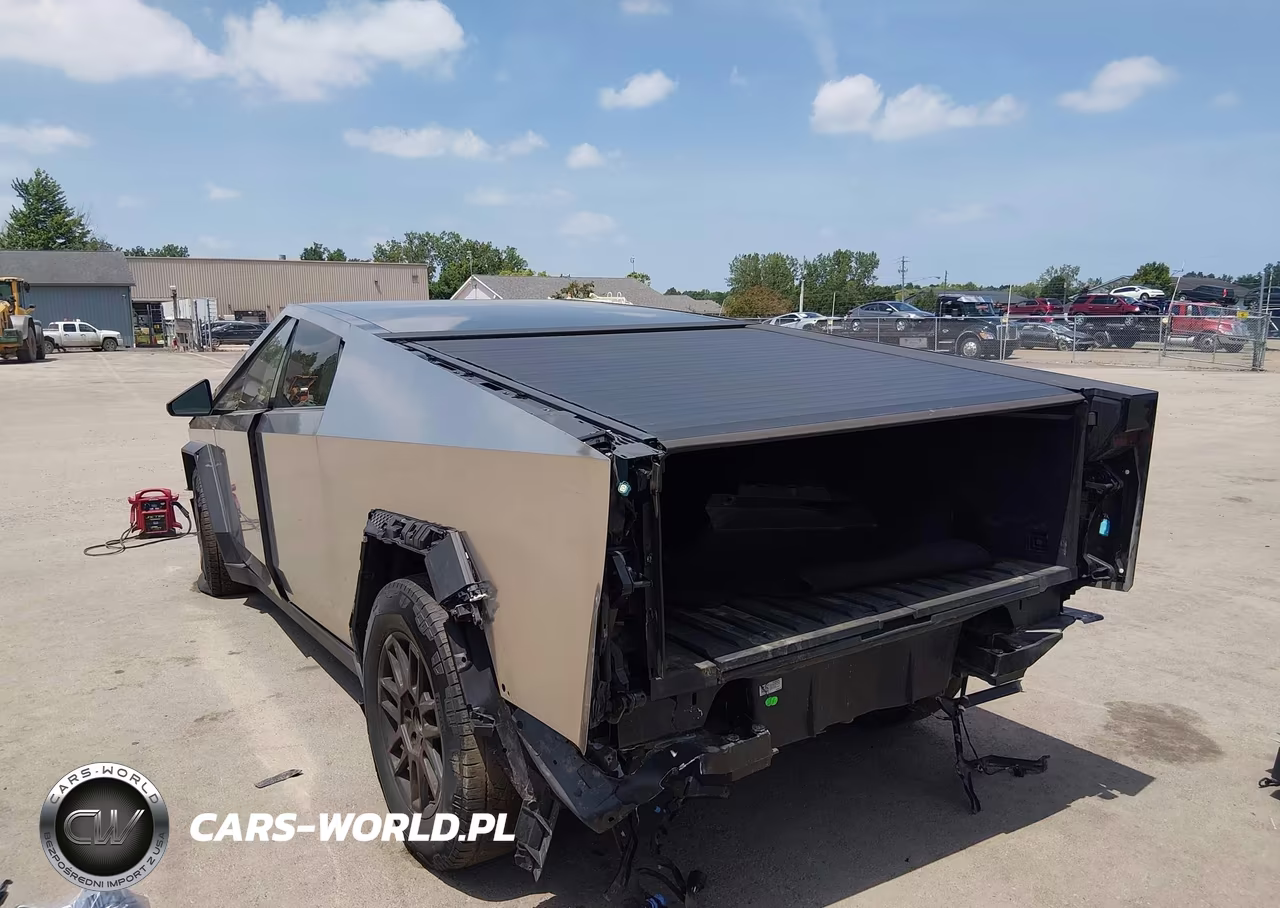 2025 Tesla Cybertruck All-Wheel Drive VIN:7G2CEHED0SA080939 - 3