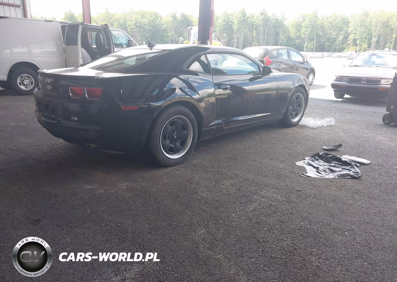2012 Chevrolet Camaro 2Ls VIN:2G1FA1E31C9202381 - 4