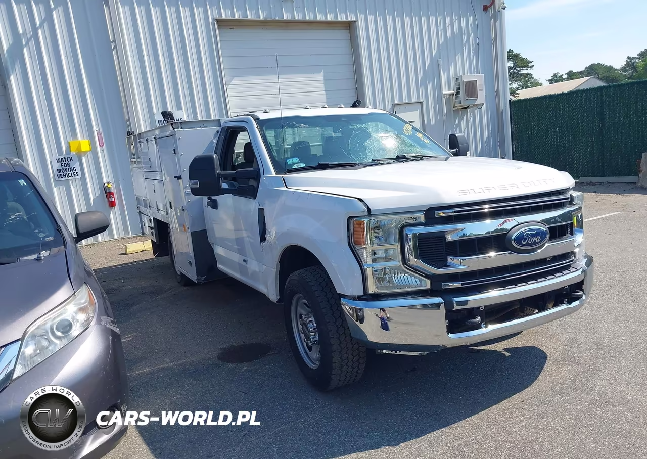 2020 Ford F-350 Chassis Xl