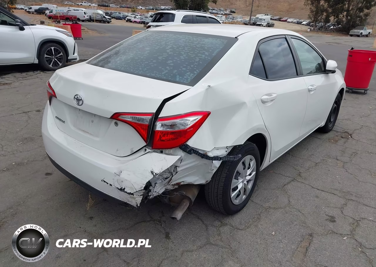 2015 Toyota Corolla L VIN:5YFBURHE7FP194106 - 4