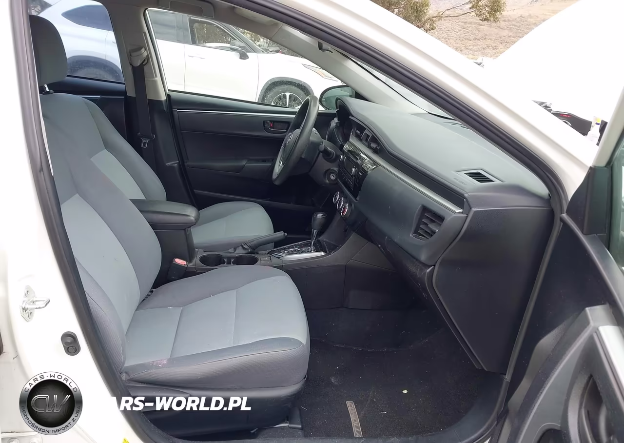 2015 Toyota Corolla L VIN:5YFBURHE7FP194106 - 5
