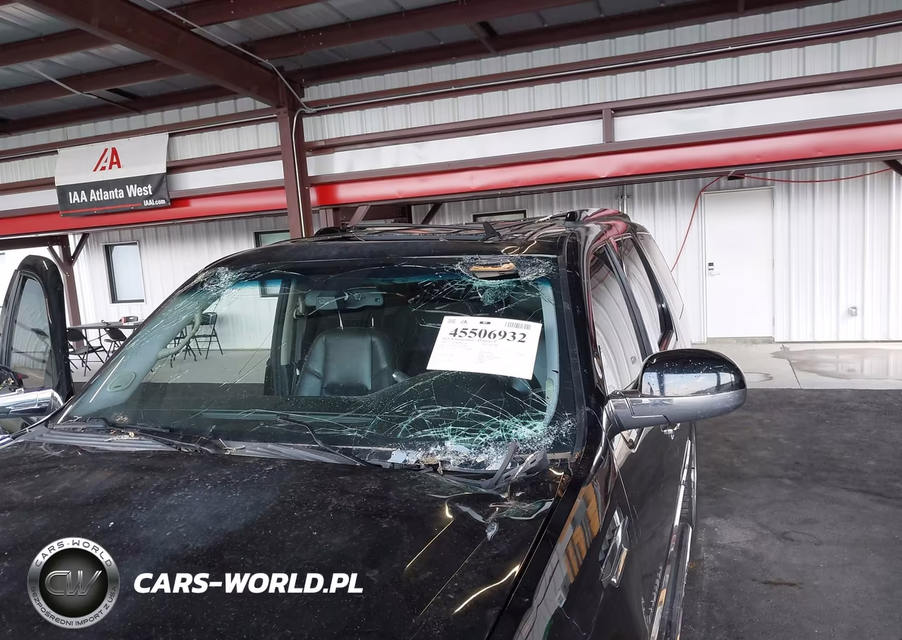2010 Cadillac Escalade Luxury VIN:1GYUKBEF1AR259382 - 6