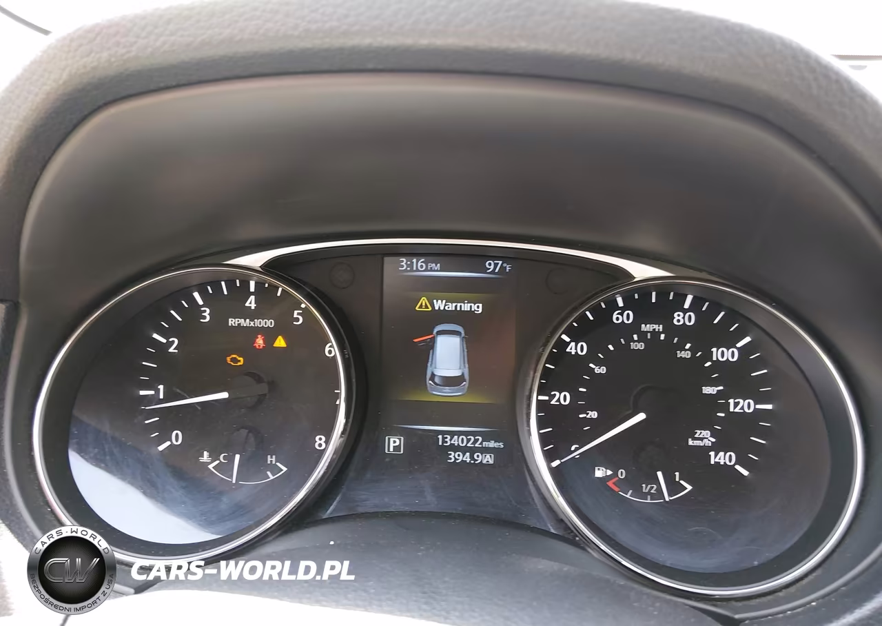 2015 Nissan Rogue S VIN:KNMAT2MV2FP531133 - 7