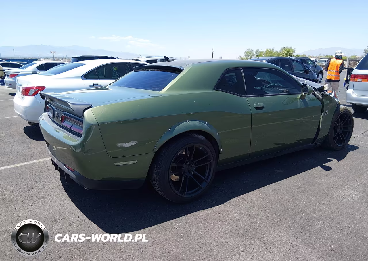 2018 Dodge Challenger R-T Scat Pack VIN:2C3CDZFJ8JH171411 - 4