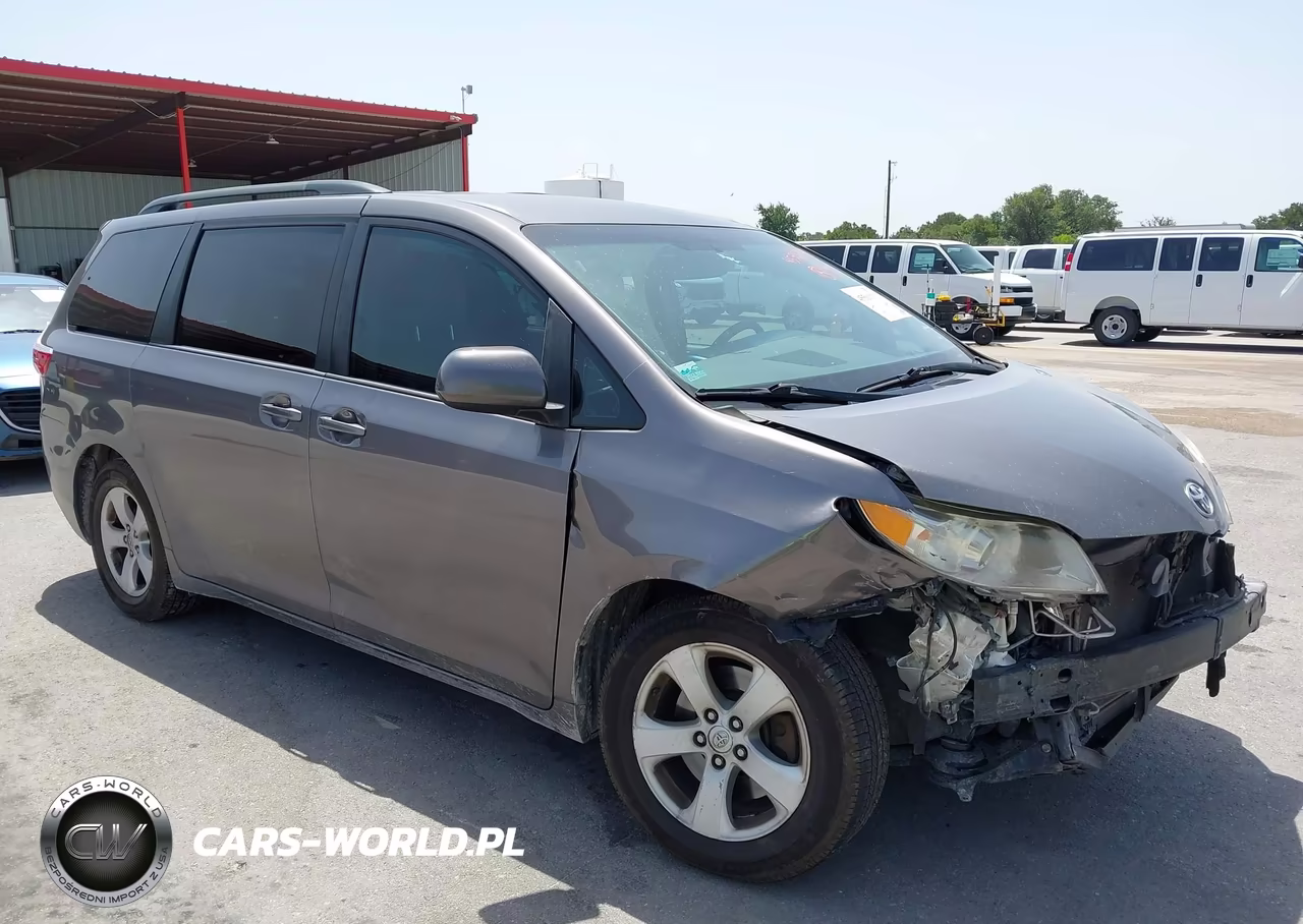 2017 Toyota Sienna Le 8 Passenger VIN:5TDKZ3DC6HS888783 - 19