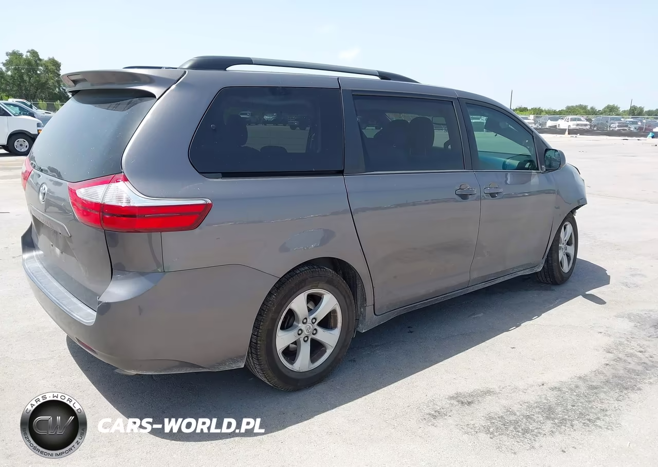 2017 Toyota Sienna Le 8 Passenger VIN:5TDKZ3DC6HS888783 - 4