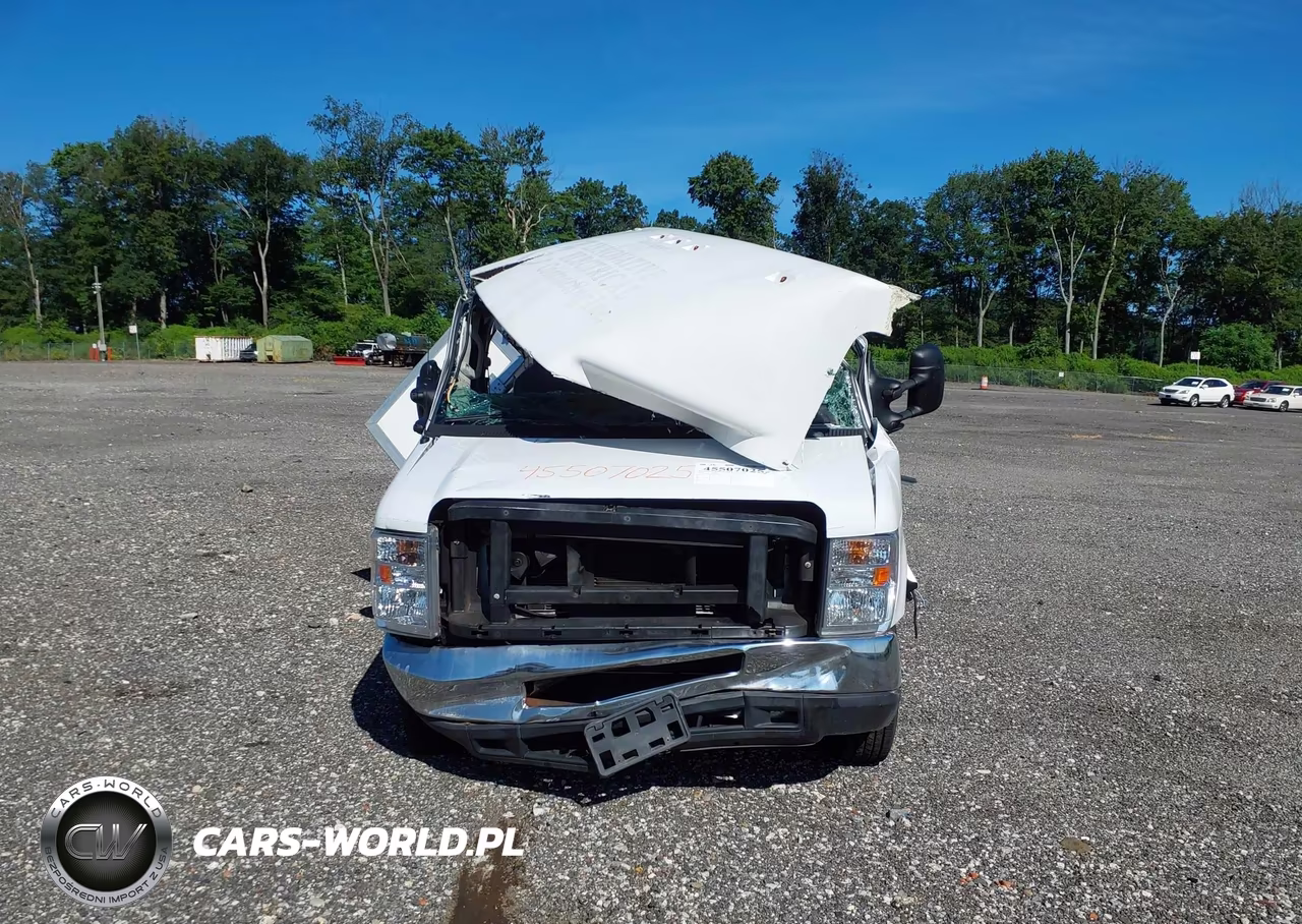 2019 Ford E-350 Cutaway VIN:1FDWE3F66KDC02082 - 12