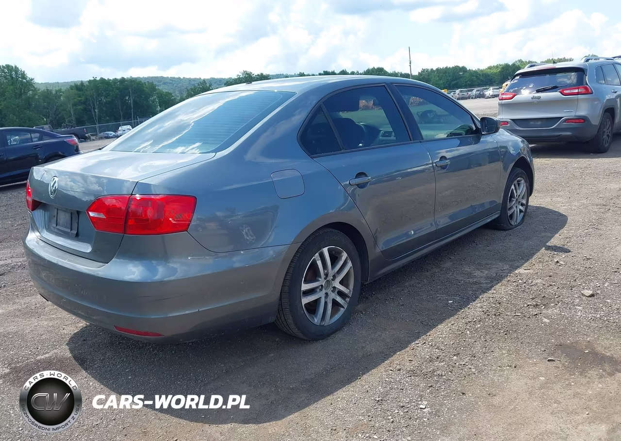 2012 Volkswagen Jetta 2.0L S VIN:3VW1K7AJ1CM049432 - 4