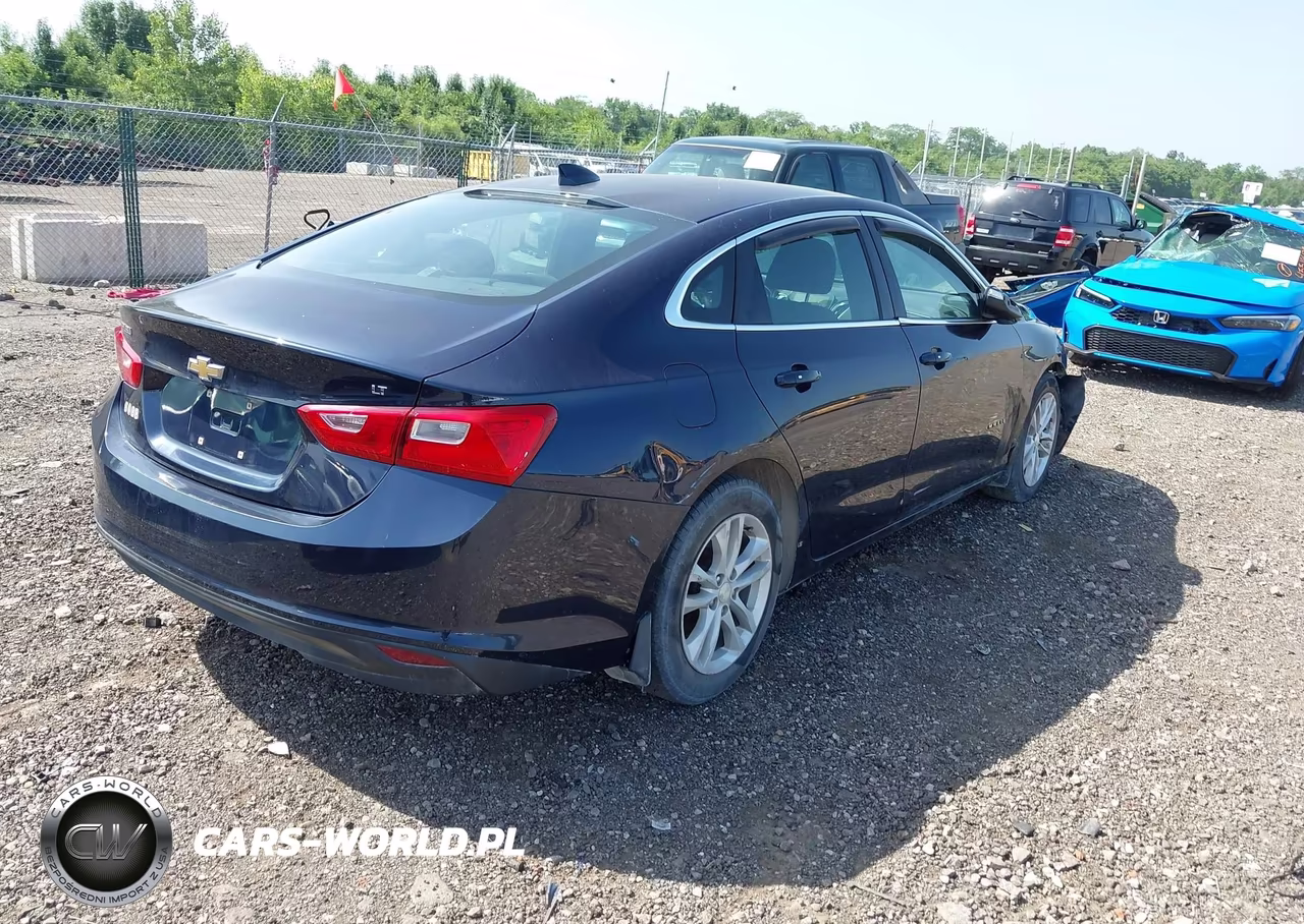 2016 Chevrolet Malibu 1Lt VIN:1G1ZE5ST8GF205577 - 4