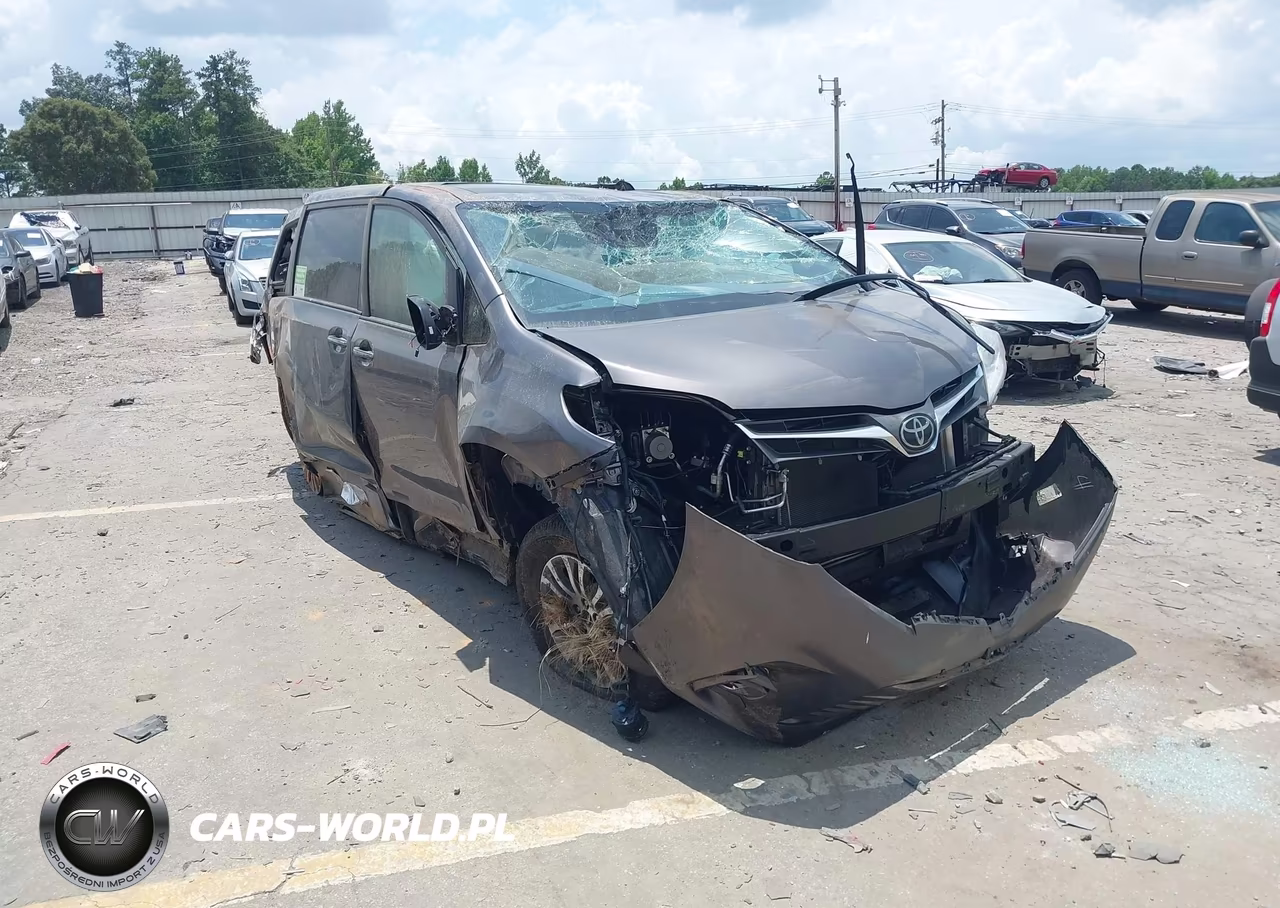 2019 Toyota Sienna Xle 8 Passenger