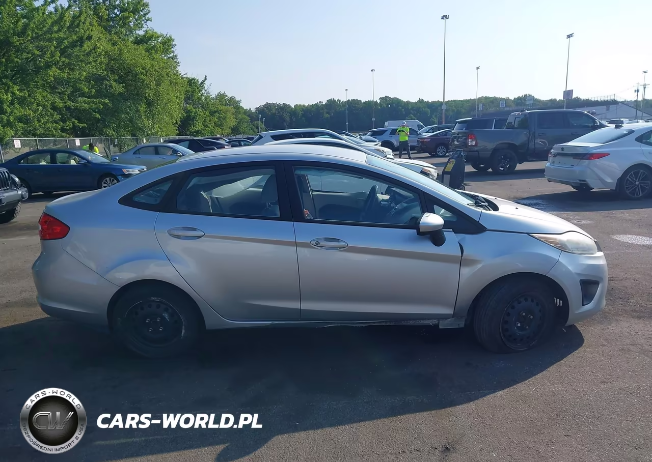 2012 Ford Fiesta S VIN:3FADP4AJ4CM128003 - 13