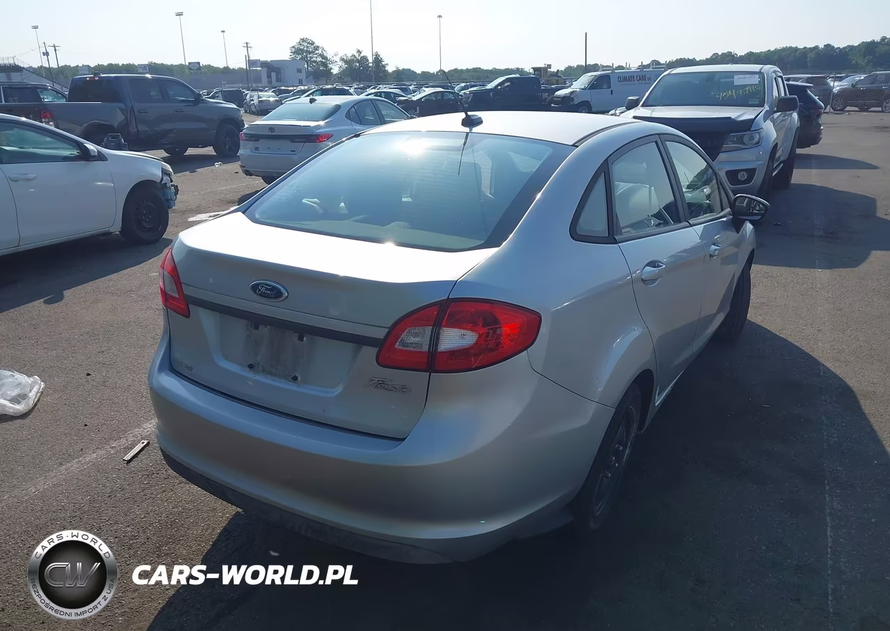 2012 Ford Fiesta S VIN:3FADP4AJ4CM128003 - 4
