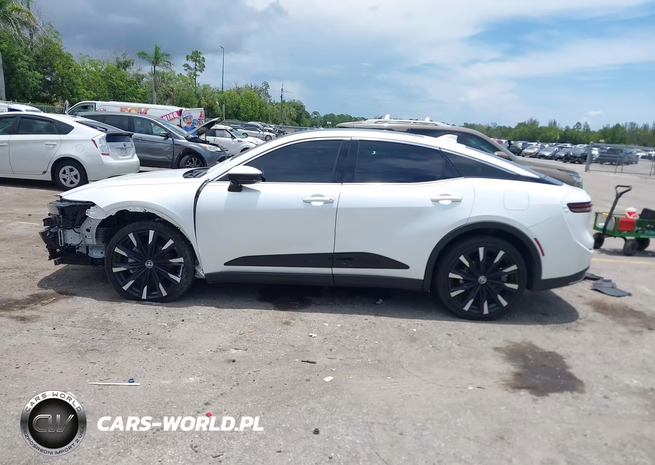 2024 Toyota Crown Platinum VIN:JTDAFAAF9R3007679 - 15
