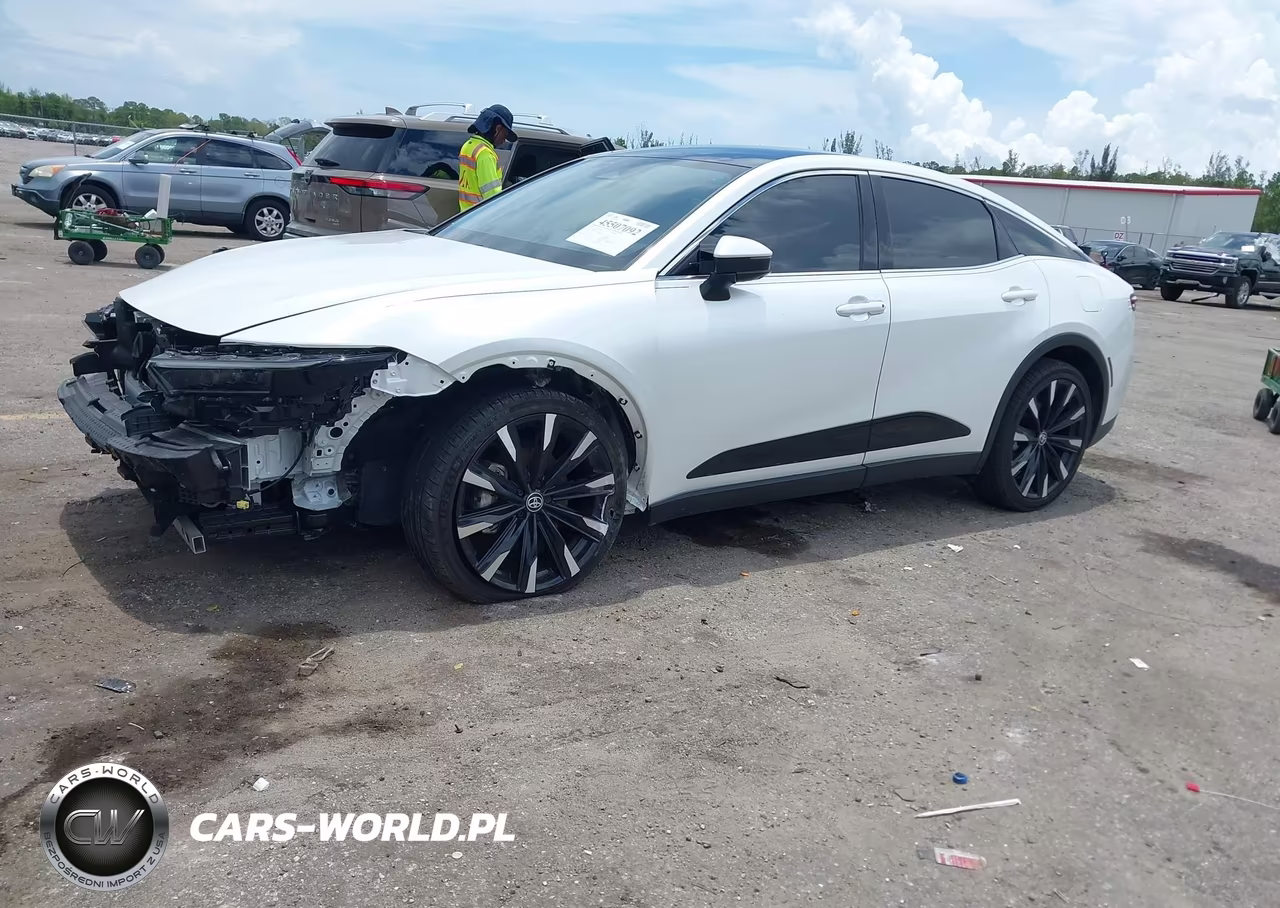2024 Toyota Crown Platinum VIN:JTDAFAAF9R3007679 - 2