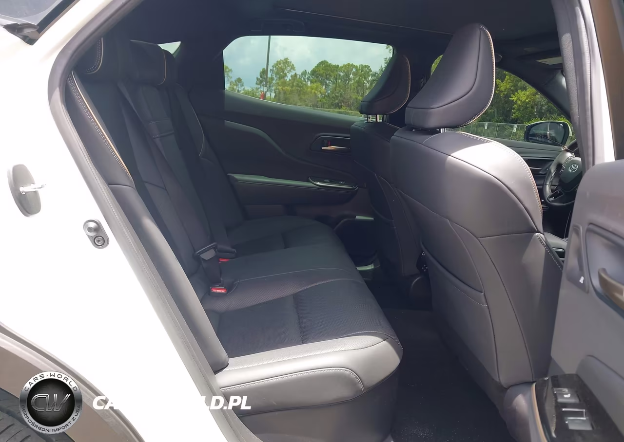 2024 Toyota Crown Platinum VIN:JTDAFAAF9R3007679 - 8