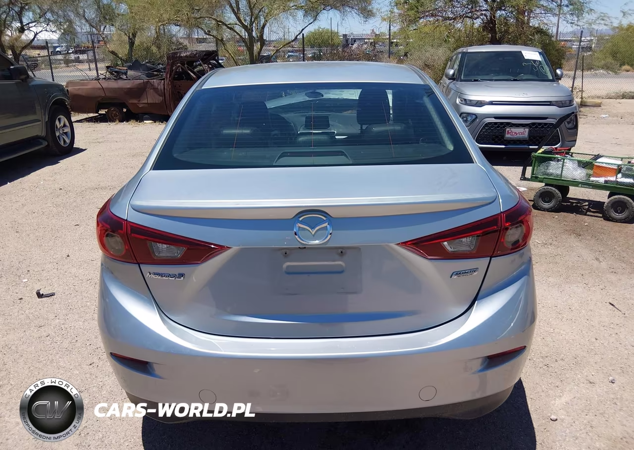 2018 Mazda Mazda3 Touring VIN:3MZBN1V36JM189056 - 16