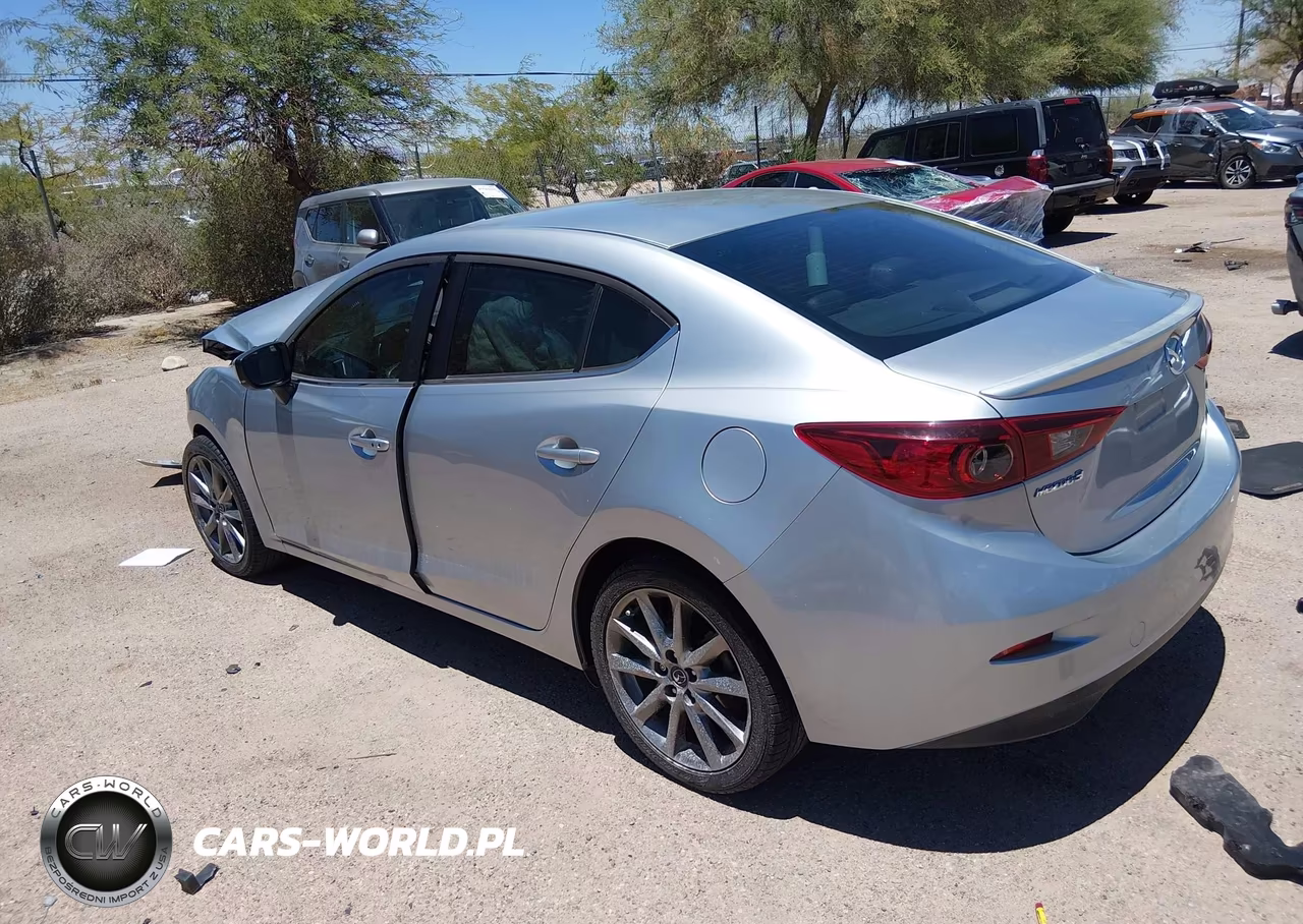 2018 Mazda Mazda3 Touring VIN:3MZBN1V36JM189056 - 3