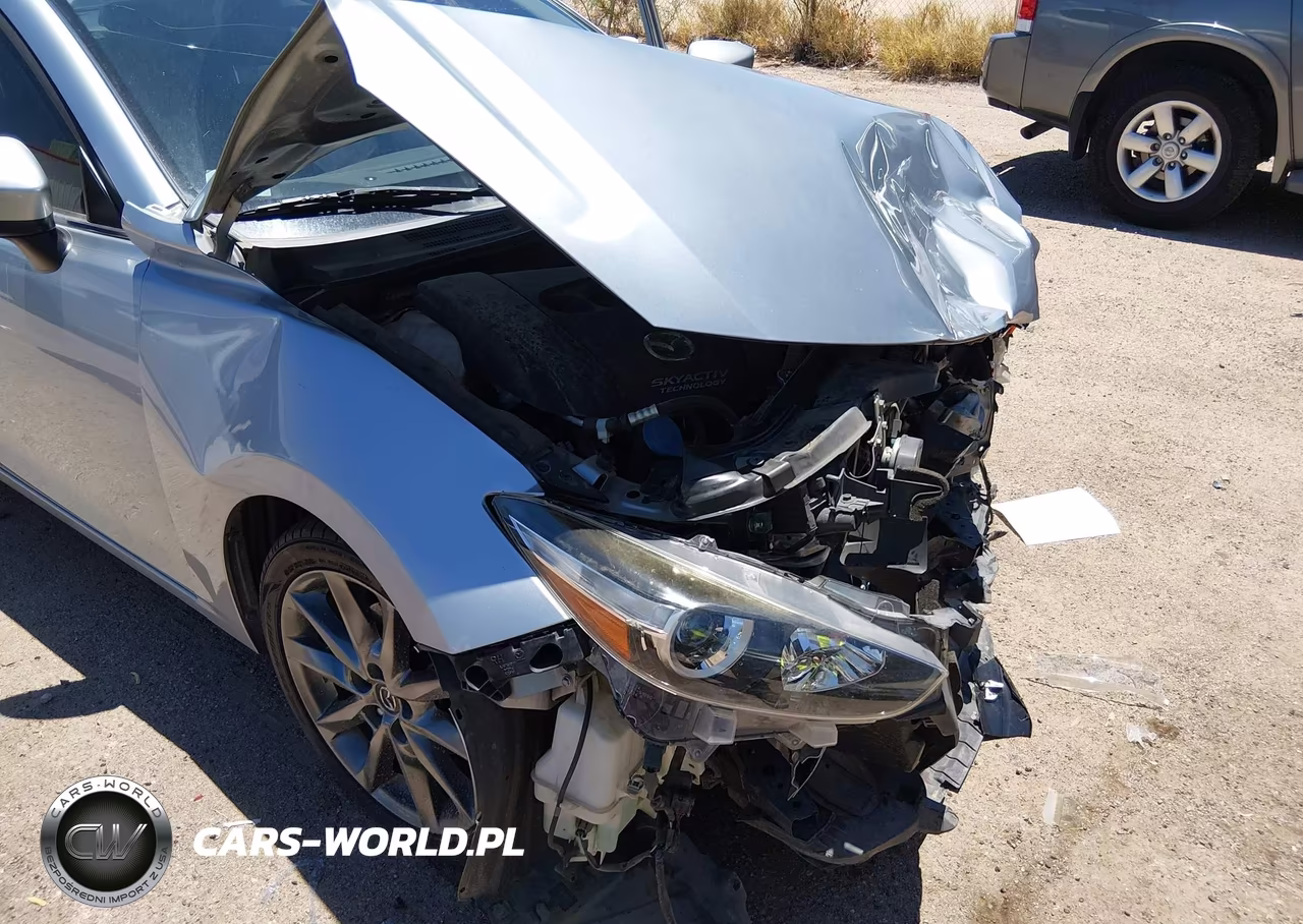 2018 Mazda Mazda3 Touring VIN:3MZBN1V36JM189056 - 6