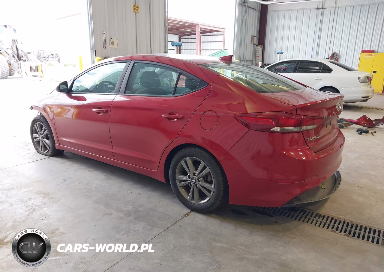 2018 Hyundai Elantra Sel VIN:5NPD84LF7JH394280 - 3