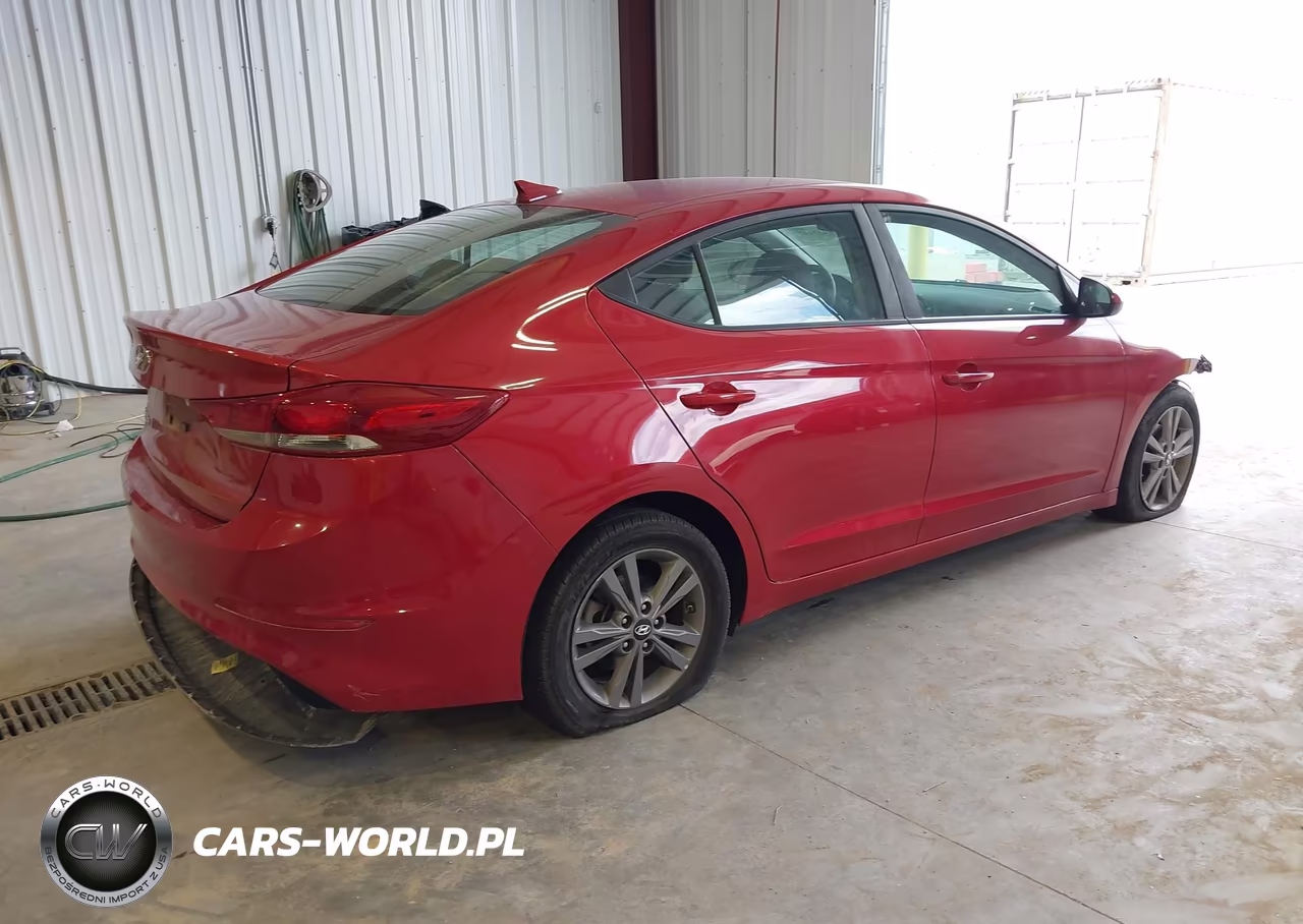 2018 Hyundai Elantra Sel VIN:5NPD84LF7JH394280 - 4