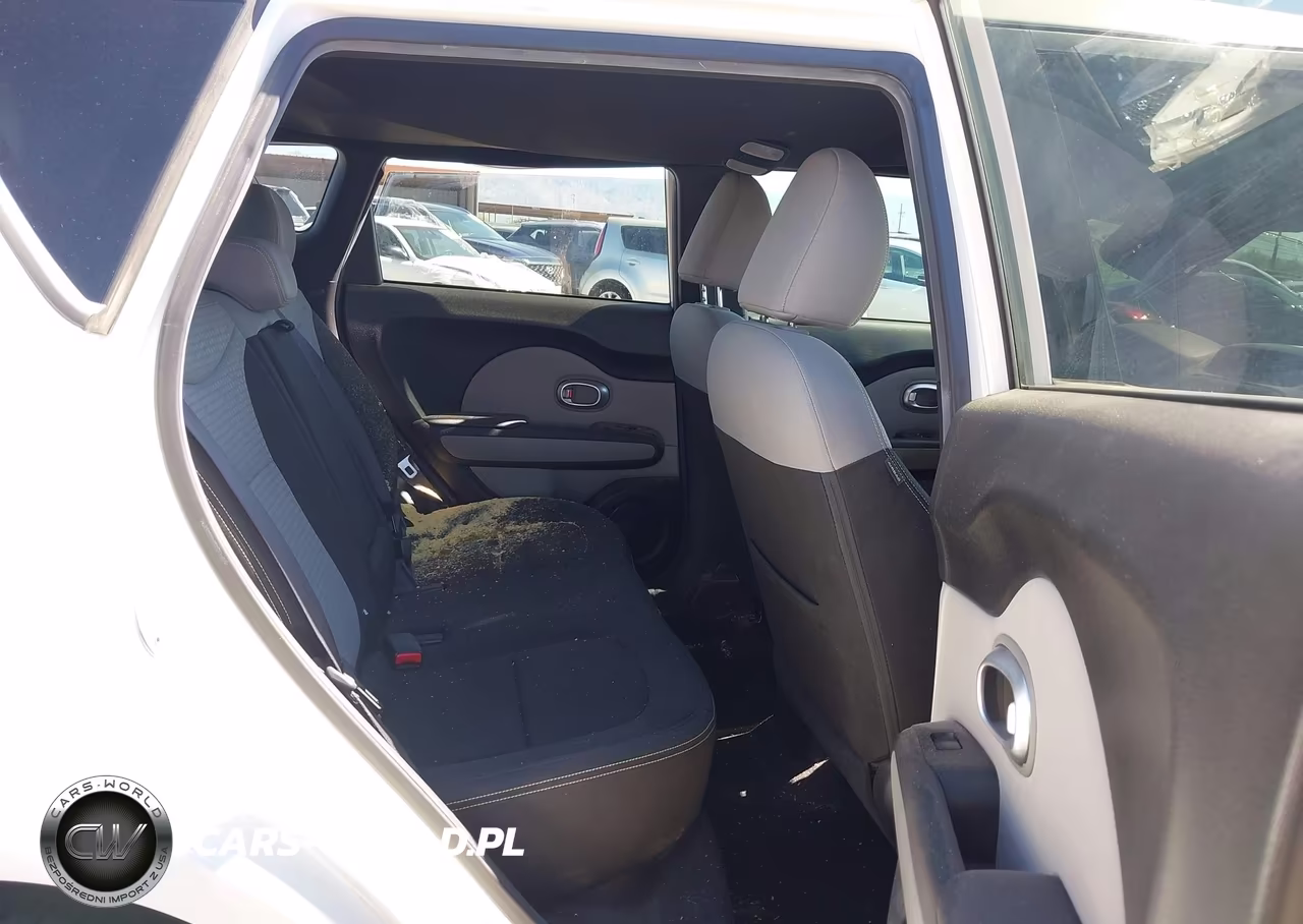 2015 Kia Soul + VIN:KNDJP3A5XF7796381 - 8