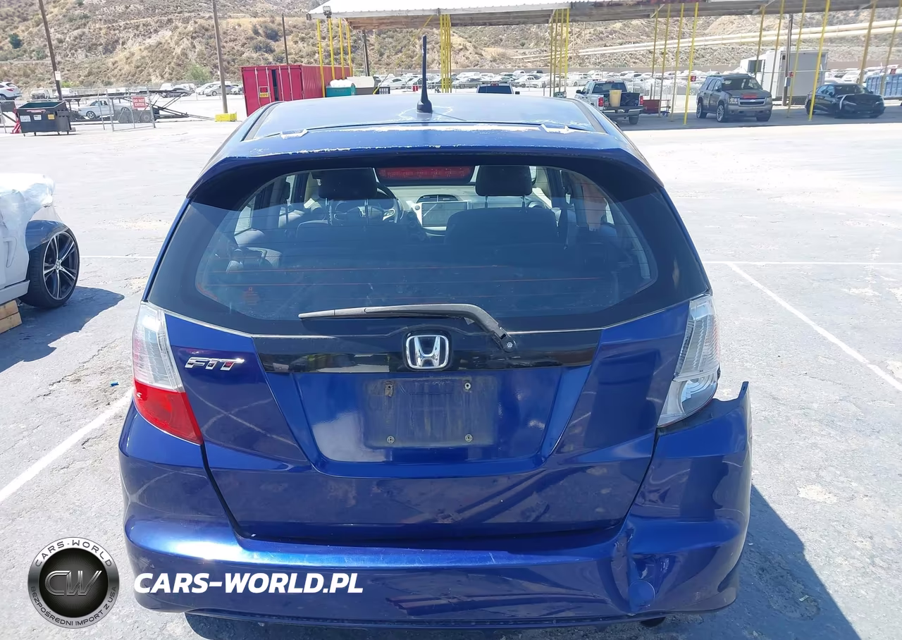 2012 Honda Fit Sport VIN:JHMGE8H59CC017315 - 16