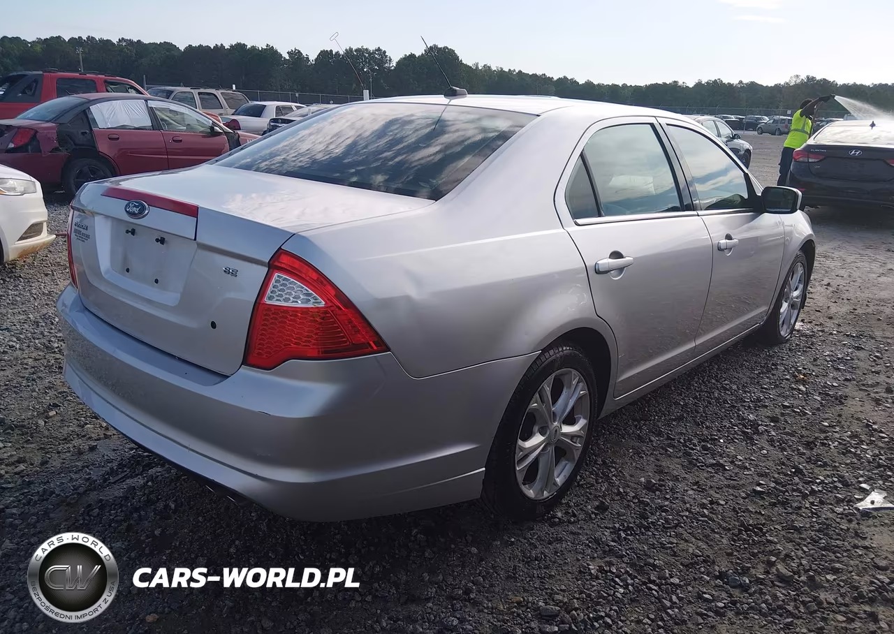 2012 Ford Fusion Se VIN:3FAHP0HAXCR152244 - 4