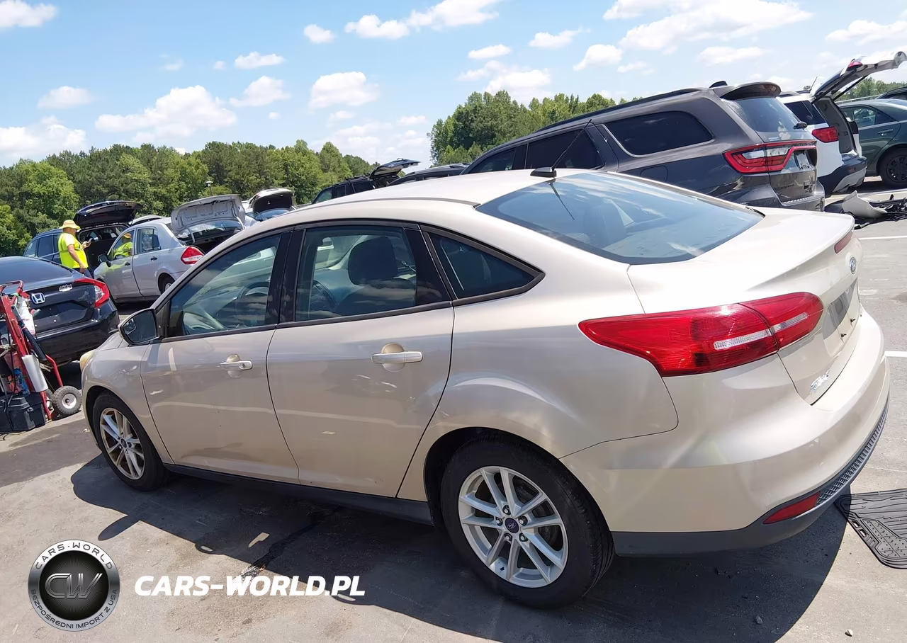 2017 Ford Focus Se VIN:1FADP3F22HL201826 - 15