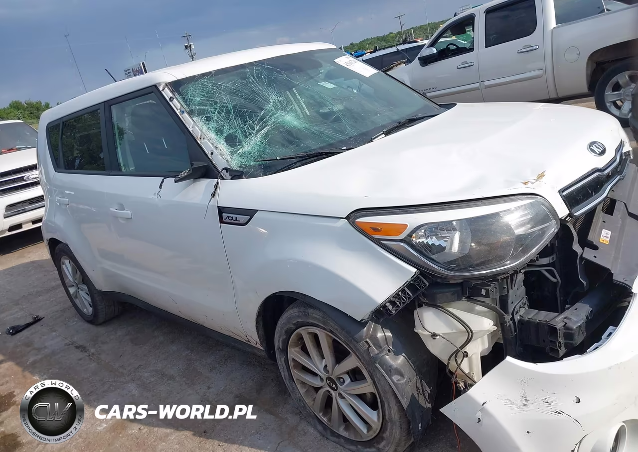 2018 Kia Soul + VIN:KNDJP3A55J7901868 - 14