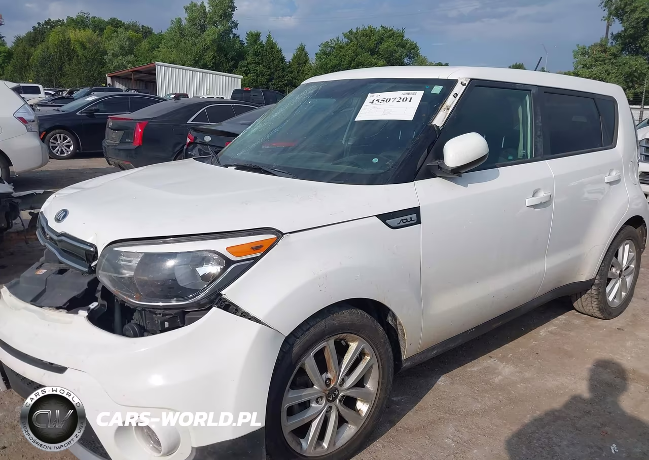 2018 Kia Soul + VIN:KNDJP3A55J7901868 - 15