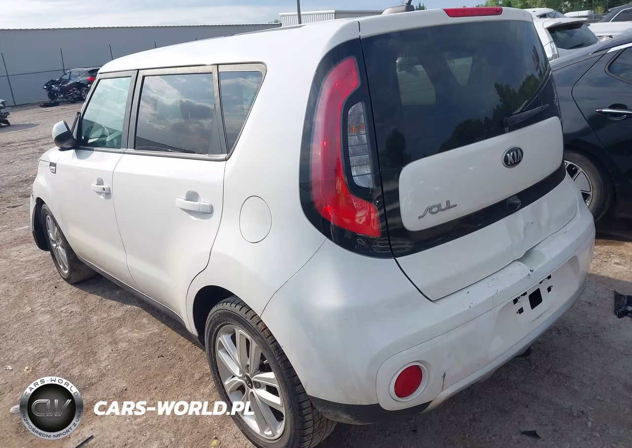 2018 Kia Soul + VIN:KNDJP3A55J7901868 - 3