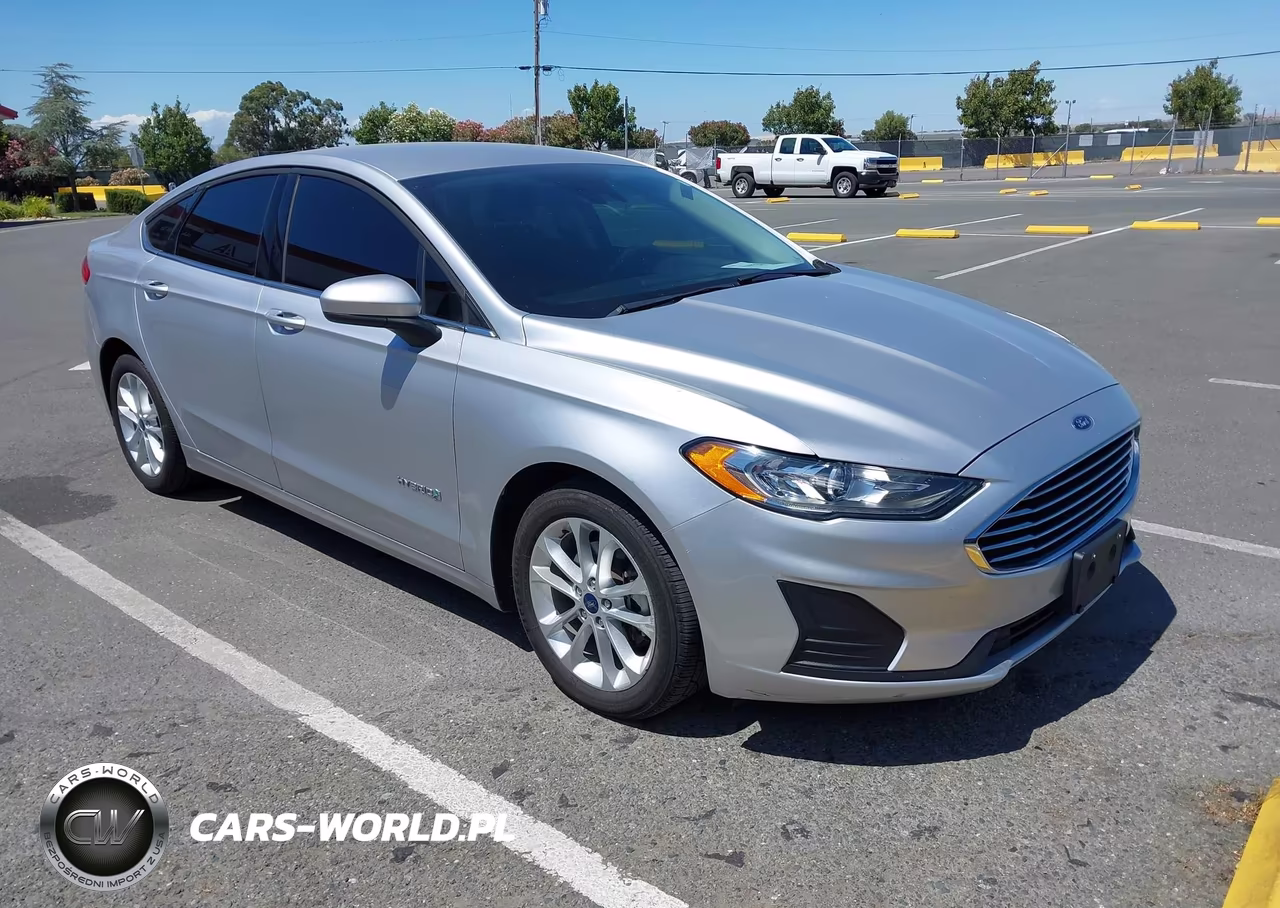 2019 Ford Fusion Hybrid Se – zdjęcie 1 z 17