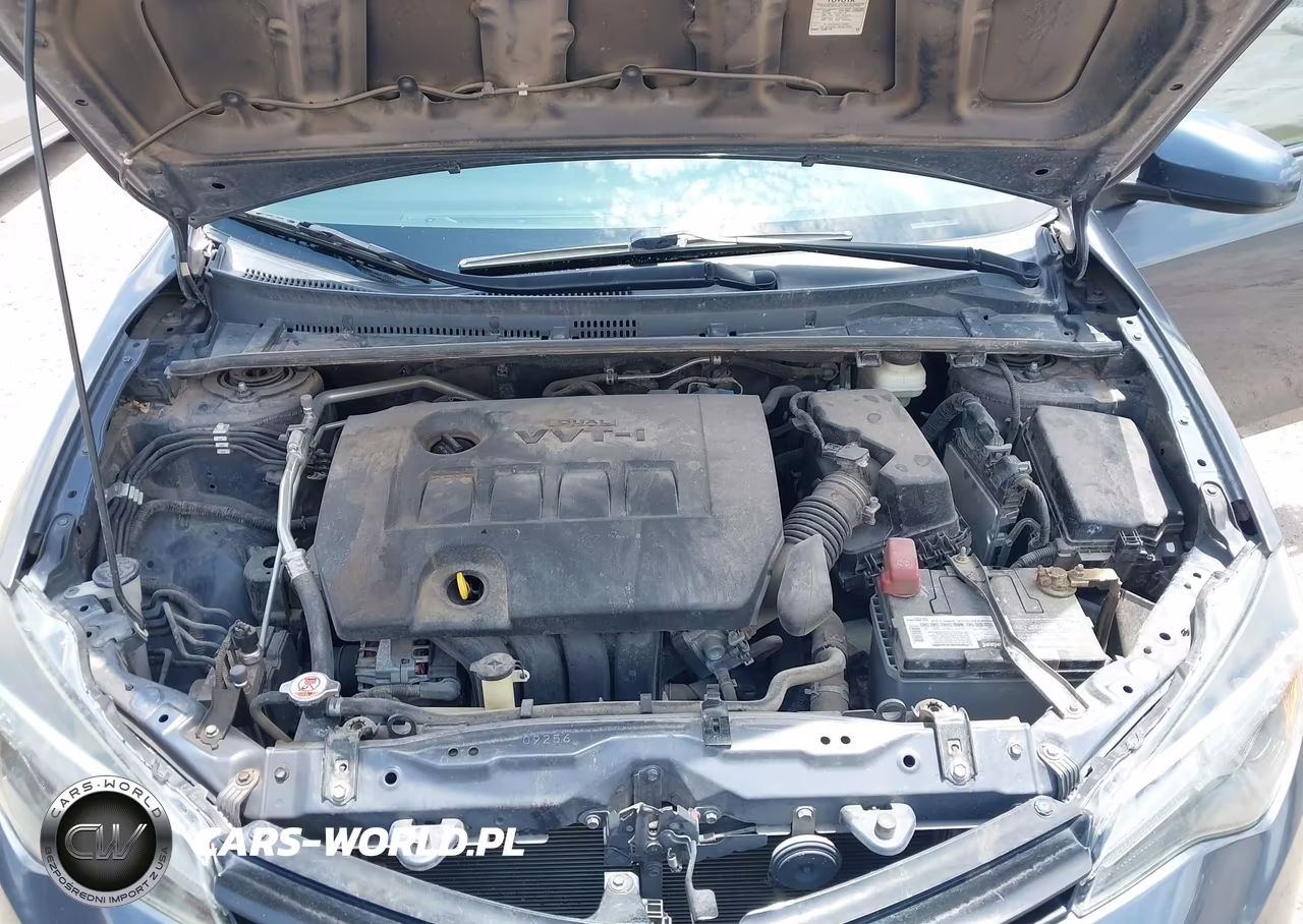2018 Toyota Corolla Le VIN:5YFBURHE6JP834623 - 10