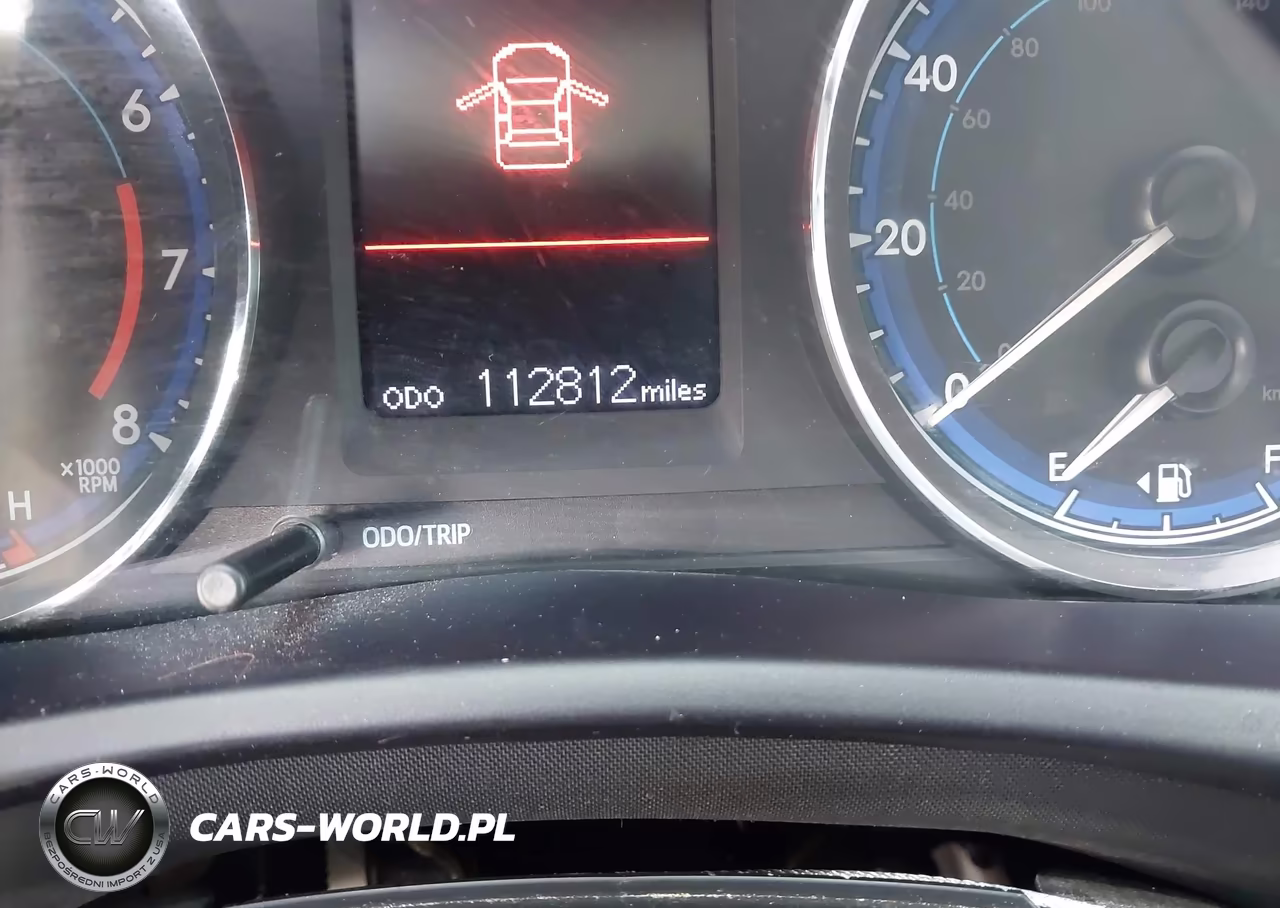2018 Toyota Corolla Le VIN:5YFBURHE6JP834623 - 15
