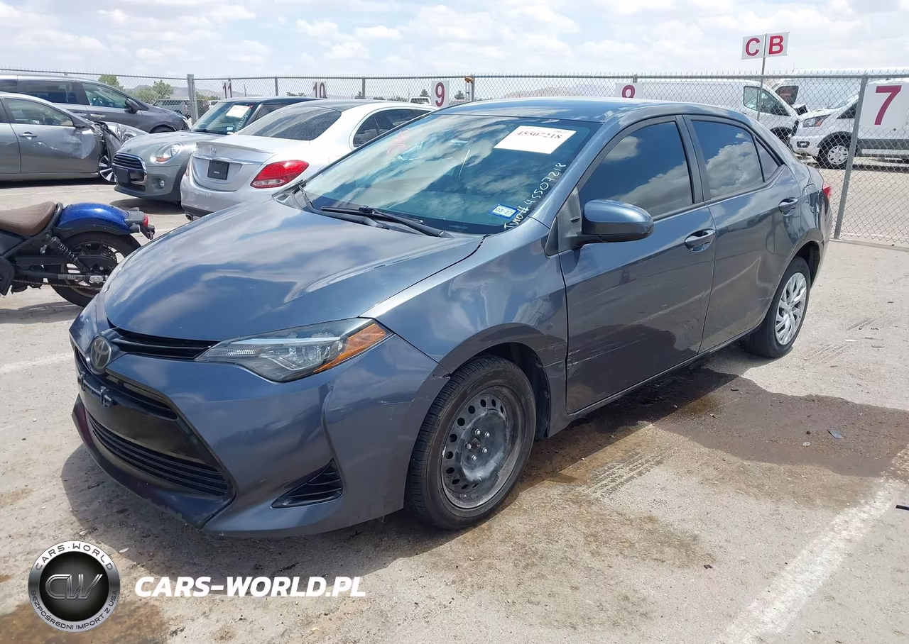 2018 Toyota Corolla Le VIN:5YFBURHE6JP834623 - 2