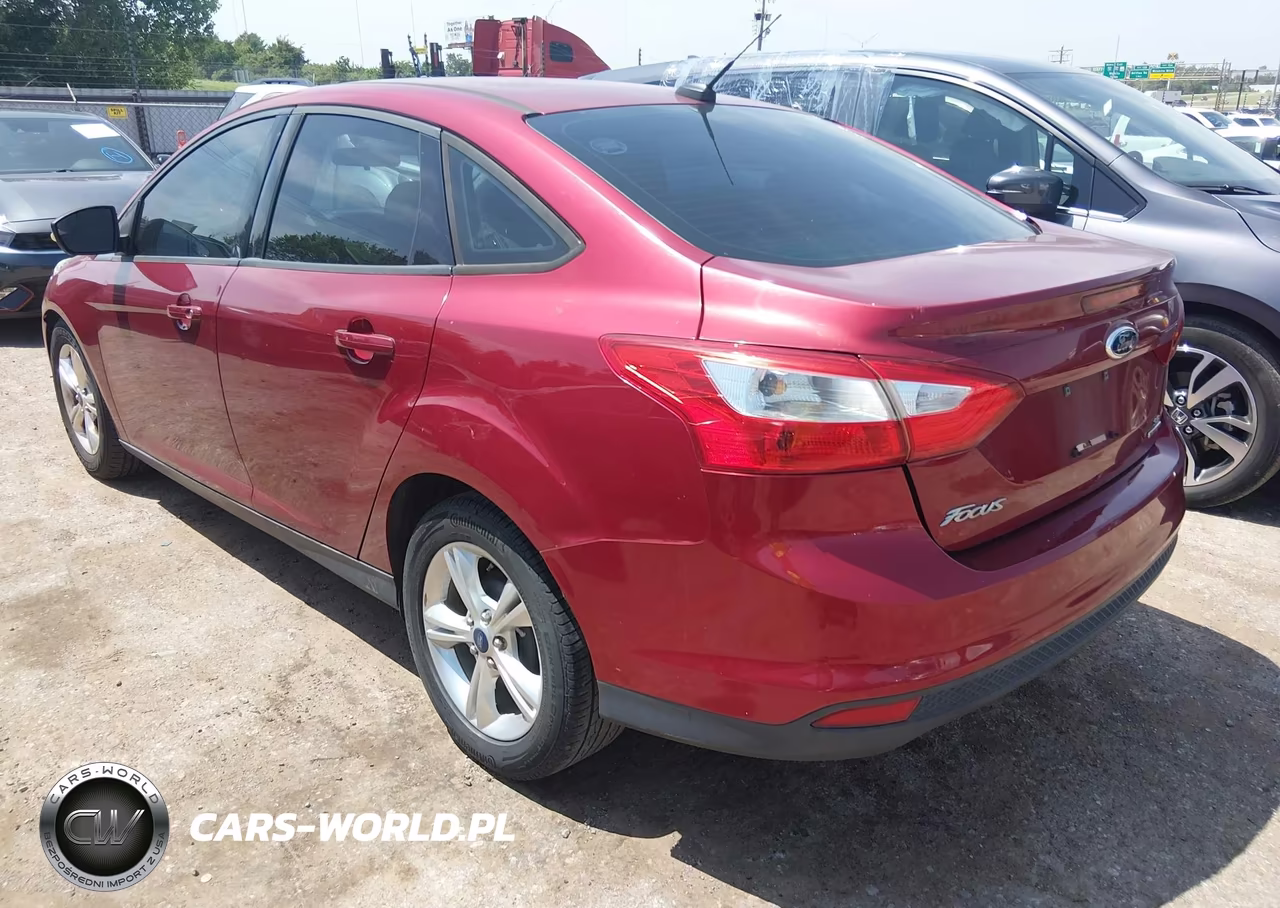 2013 Ford Focus Se VIN:1FADP3F28DL372638 - 3