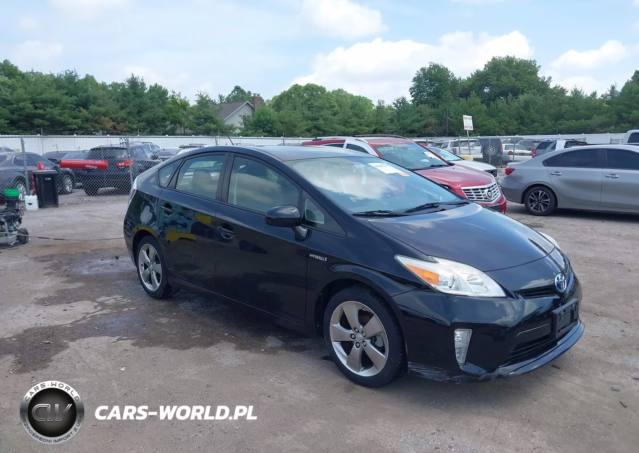 2013 Toyota Prius Three Se – zdjęcie 1 z 16