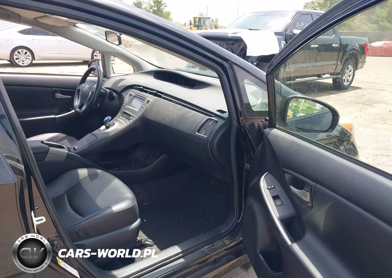 2013 Toyota Prius Three Se VIN:JTDKN3DU5D5624300 - 5