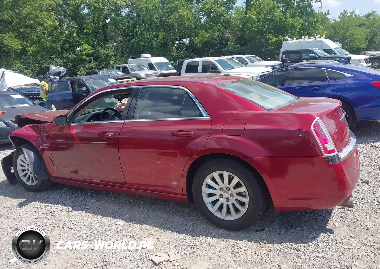 2013 Chrysler 300 Motown VIN:2C3CCAAGXDH573340 - 14