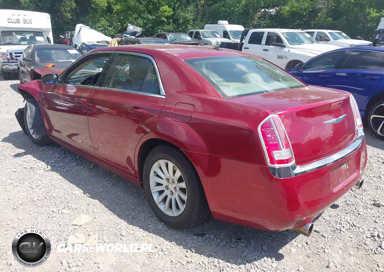2013 Chrysler 300 Motown VIN:2C3CCAAGXDH573340 - 3