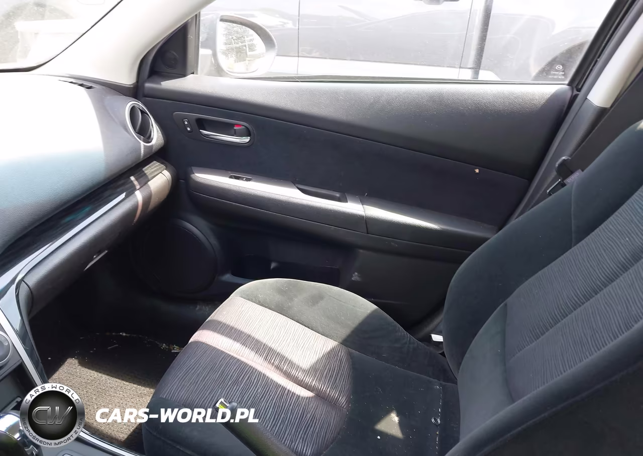 2010 Mazda Mazda6 I Touring VIN:1YVHZ8CHXA5M49970 - 5