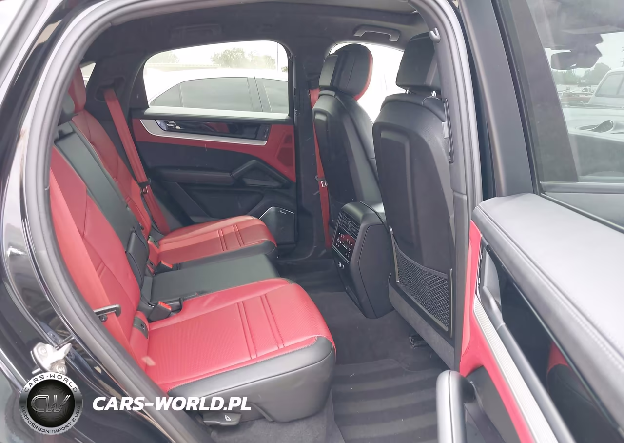 2024 Porsche Cayenne Coupe S VIN:WP1BL2AY0RDA62745 - 8