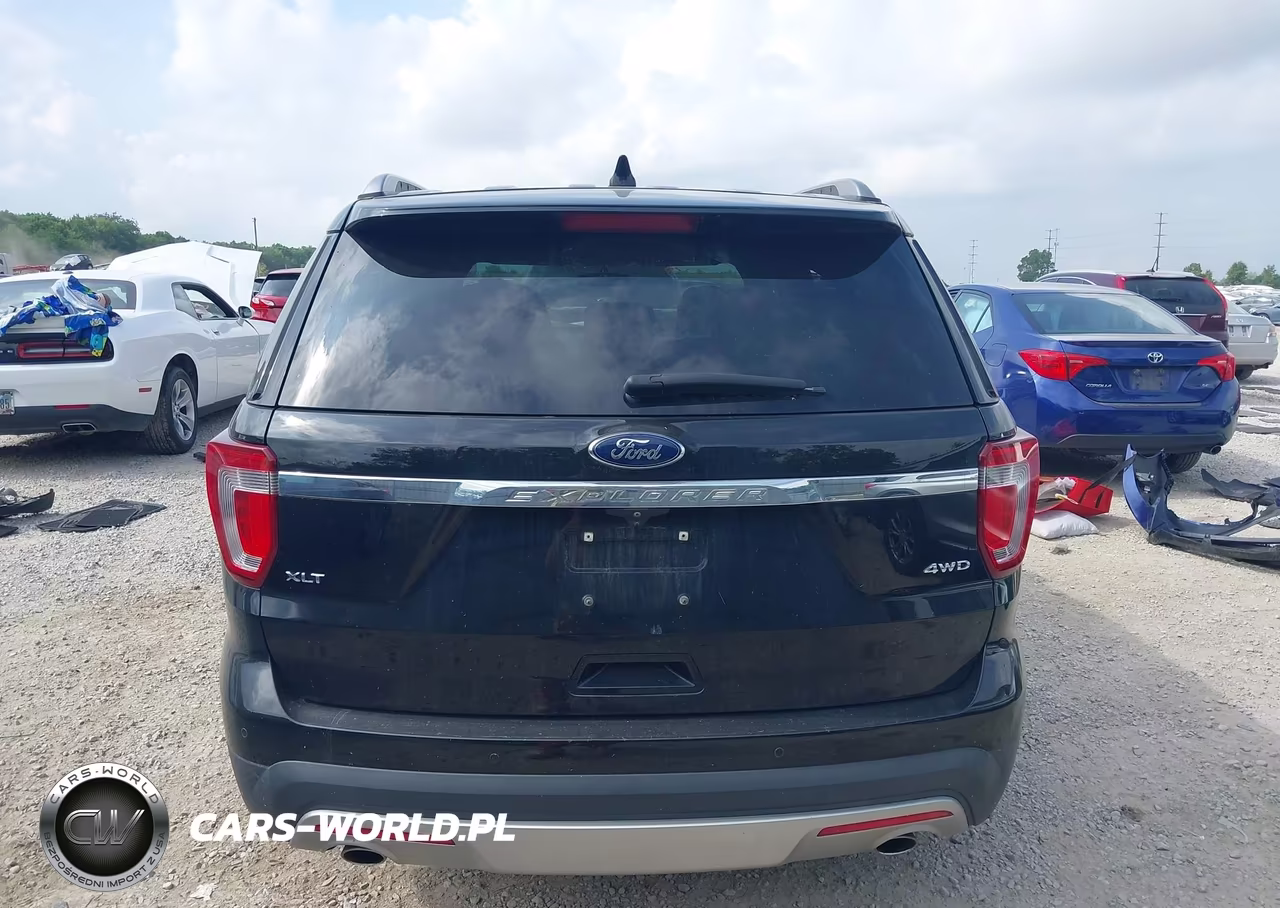 2017 Ford Explorer Xlt VIN:1FM5K8D83HGE35396 - 16