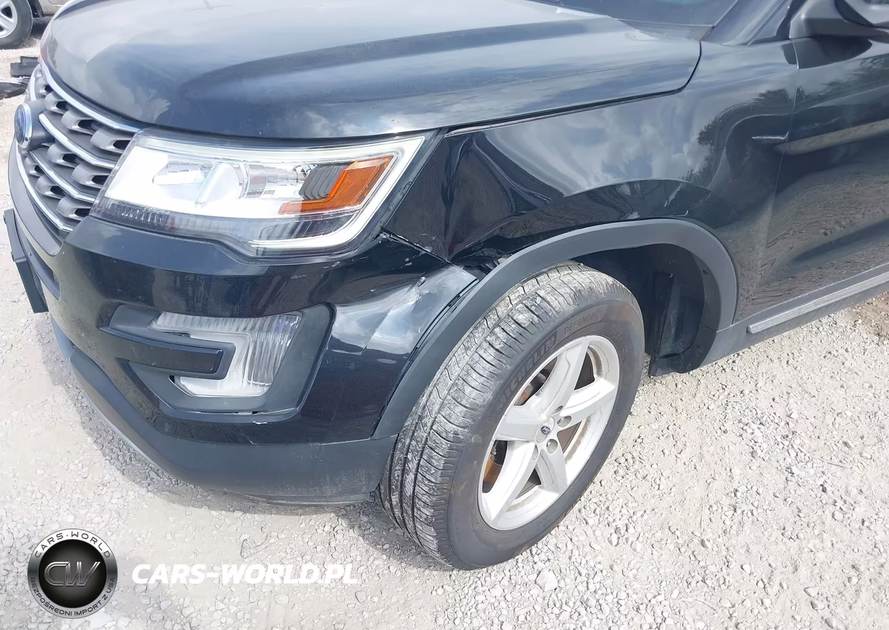2017 Ford Explorer Xlt VIN:1FM5K8D83HGE35396 - 6
