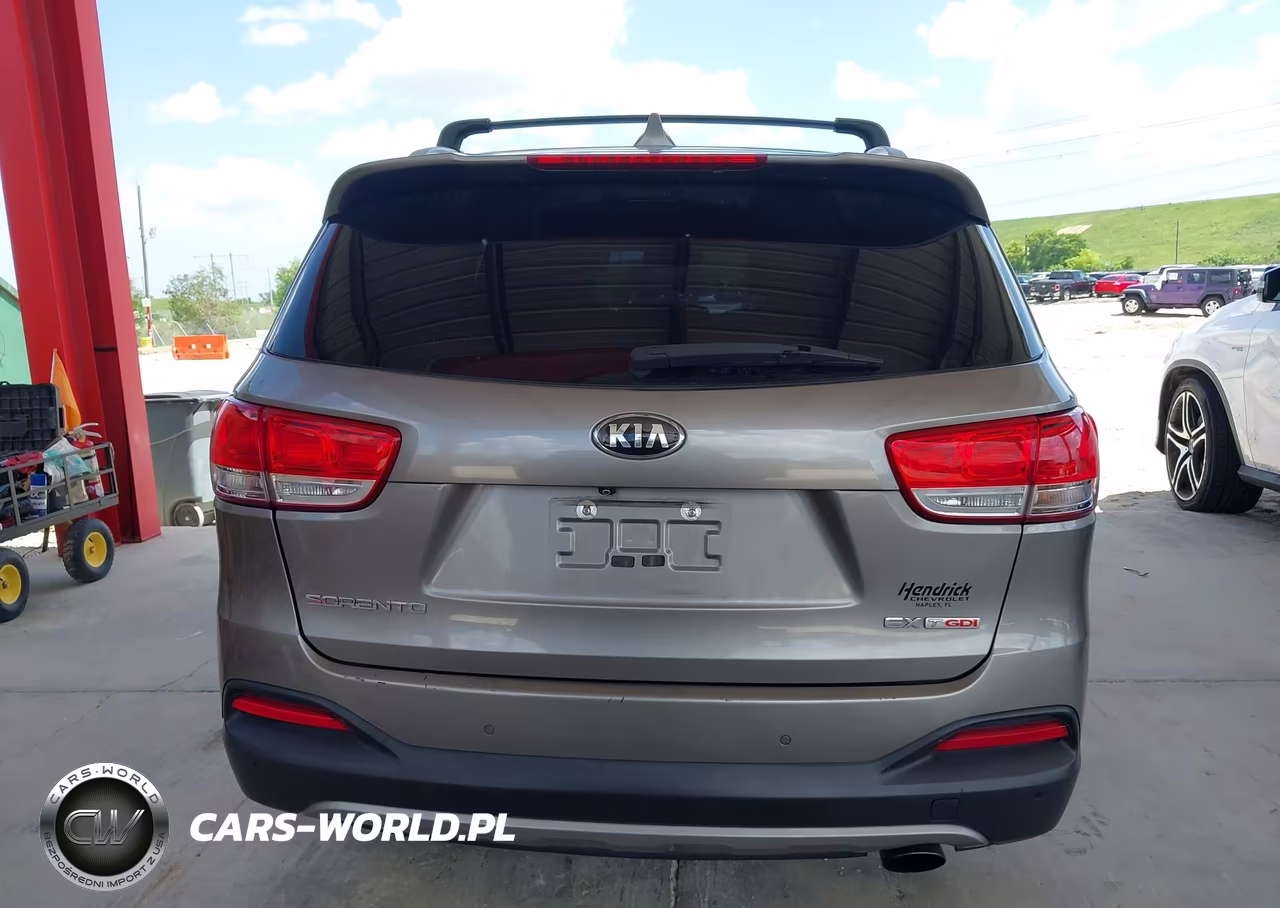 2017 Kia Sorento 2.0T Ex VIN:5XYPH4A18HG264482 - 16
