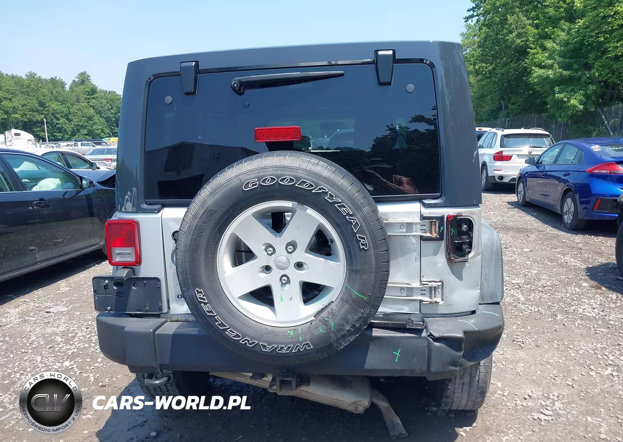 2012 Jeep Wrangler Unlimited Sport VIN:1C4BJWDG5CL181745 - 16