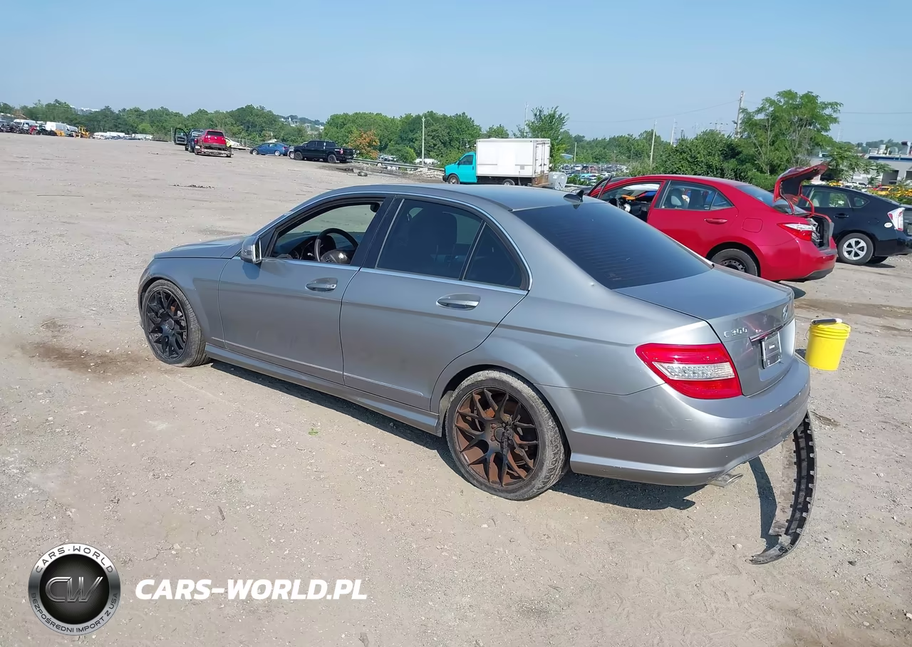 2010 Mercedes-Benz C 300 Sport 4Matic VIN:WDDGF8BB9AR090374 - 3