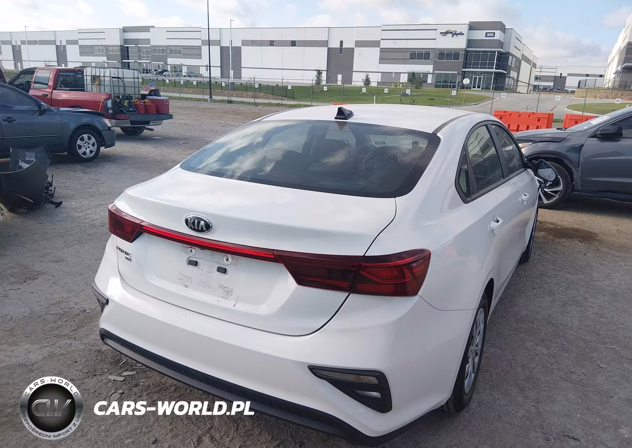 2021 Kia Forte Fe VIN:3KPF24AD8ME402004 - 4