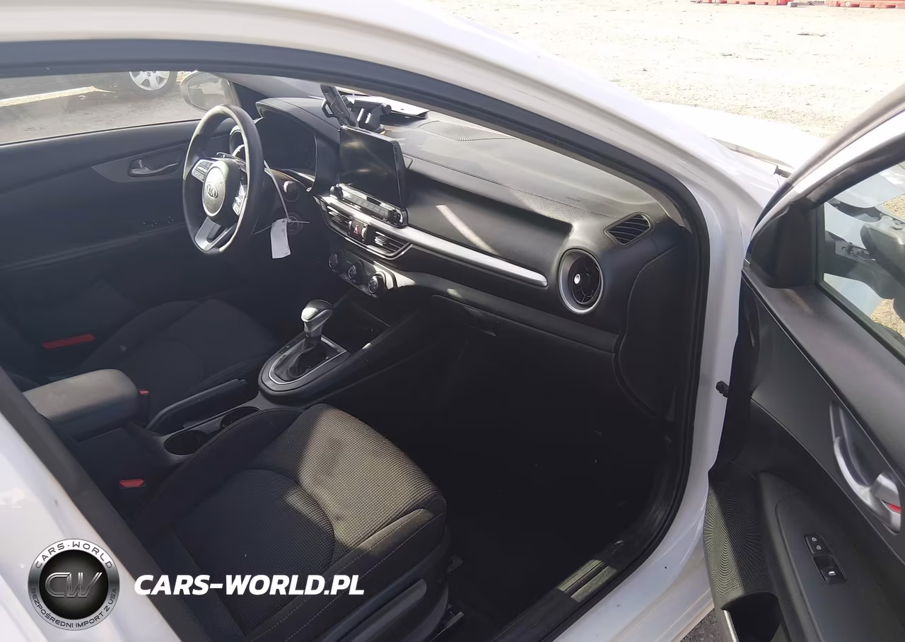 2021 Kia Forte Fe VIN:3KPF24AD8ME402004 - 5